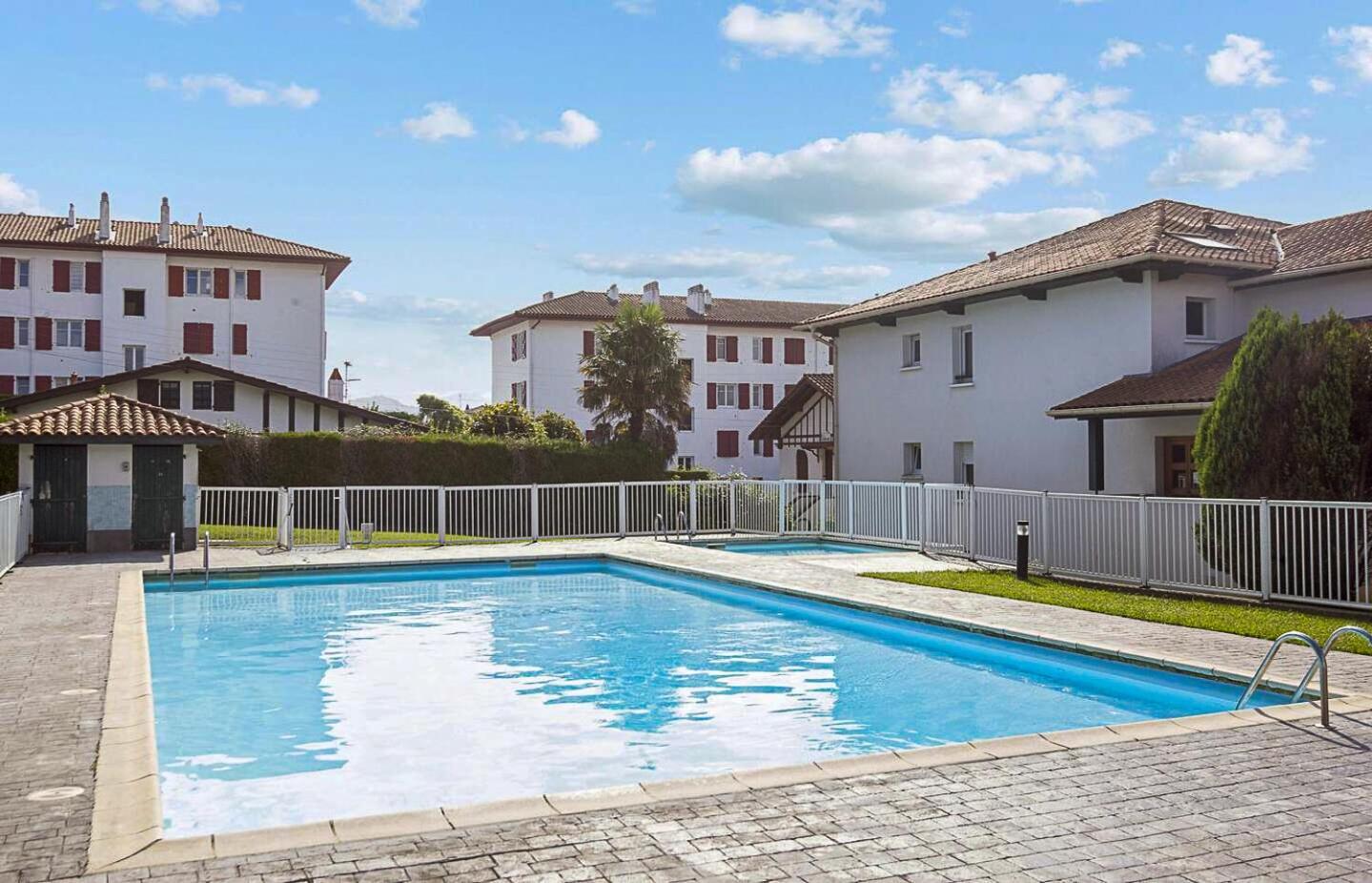 Atlantic Selection - Le Bidassoa - Avec Piscine Et Parking Apartment